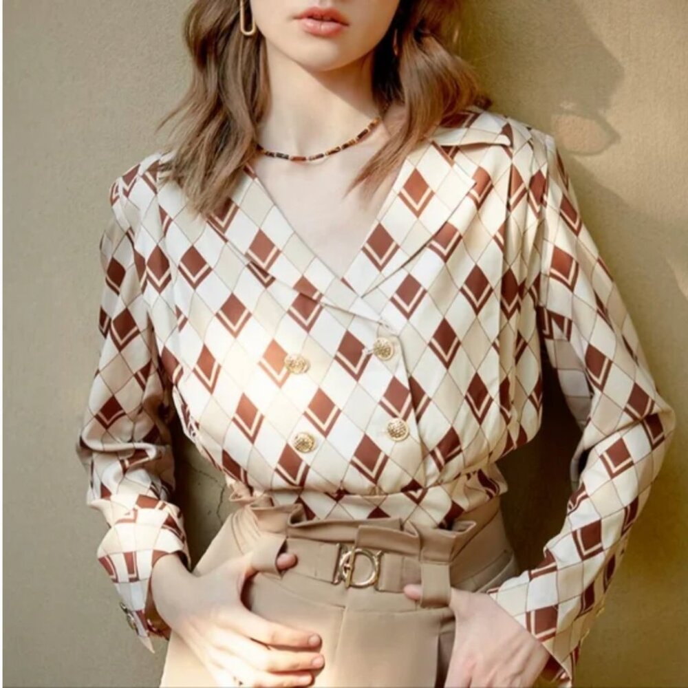 Petite Studio Elora Blouse XS/S | Silk look Satin Geometric Print Top